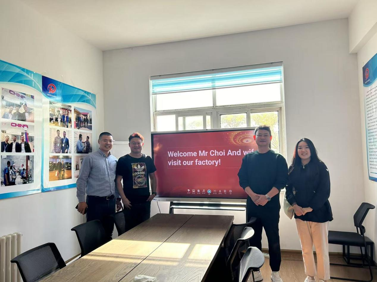 Korejski kupci posjećuju našu tvornicu