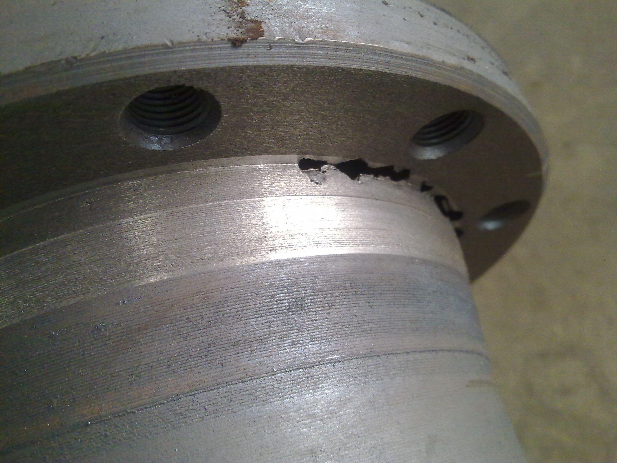 Koji su uzroci pukotina od lijevanog čelika?