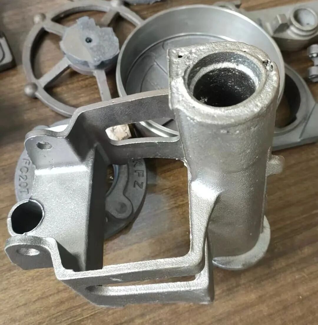 Tretman ozbiljne poroznosti u cilindričnim cjevastim pješčanim jezgrama tijekom proizvodnje dijelova od nodularnog željeza korištenjem tehnologije kalupljenja u zelenom pijesku